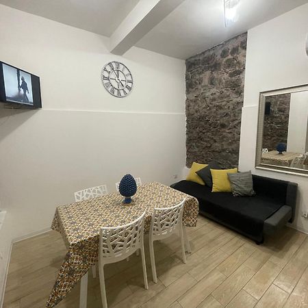 Cortile Corsica 13 Apartment Catania Bagian luar foto